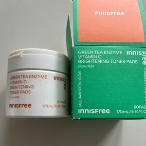 Innisfree Green Tea Enzyme Vitamin C Brightening Toner Pads 60 count